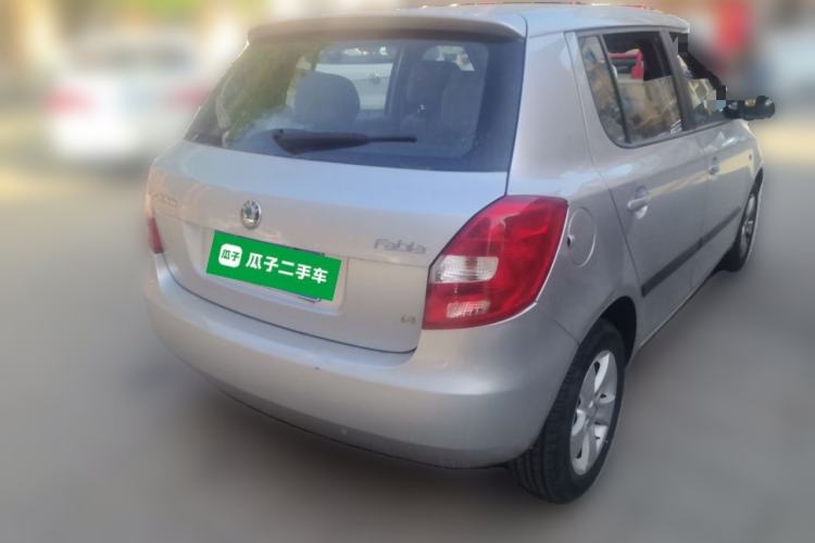 Used Skoda Fabia 2011 1.4L Automatic Crystal Edition Rear Right 45 Deg