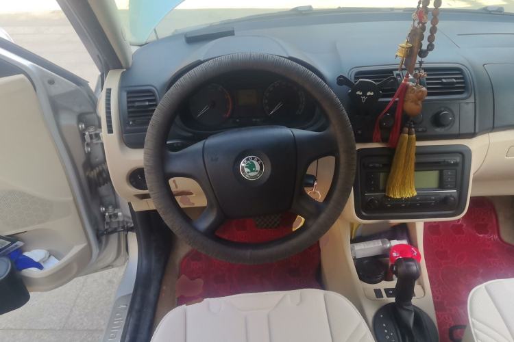 Used Skoda Fabia 2011 1.4L Automatic Crystal Edition Steering Wheel