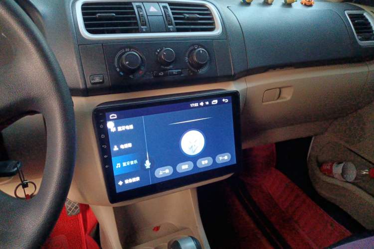 Used Skoda Fabia 2011 1.4L Automatic Crystal Edition Audio And AC Panel