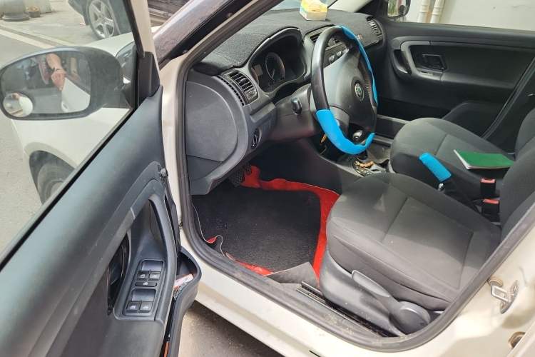 Used Skoda Fabia 2011 1.6L Automatic Cool Black Edition Driver Seat