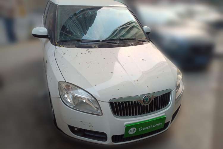 Used Skoda Fabia 2011 1.4L Automatic Crystal Edition Front