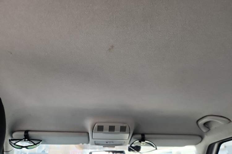 Used Skoda Fabia 2011 1.6L Automatic Cool Black Edition Headliner