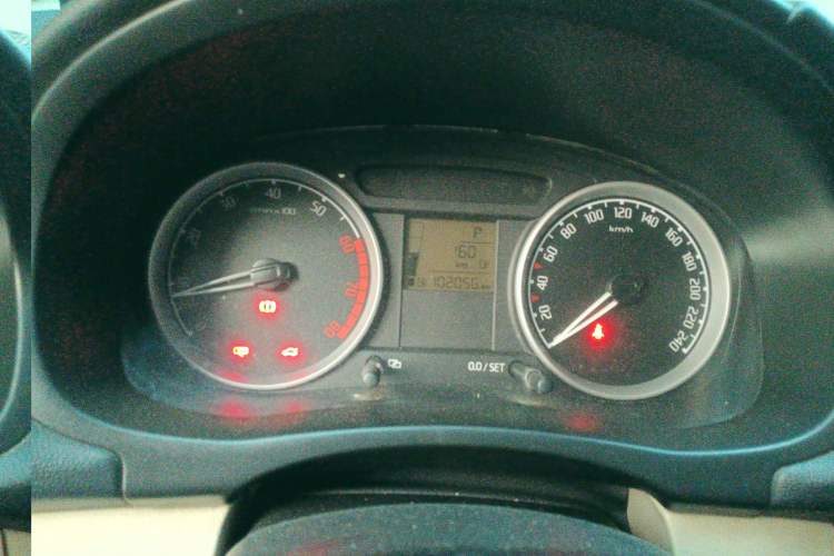 Used Skoda Fabia 2011 1.4L Automatic Crystal Edition Instrument Cluster