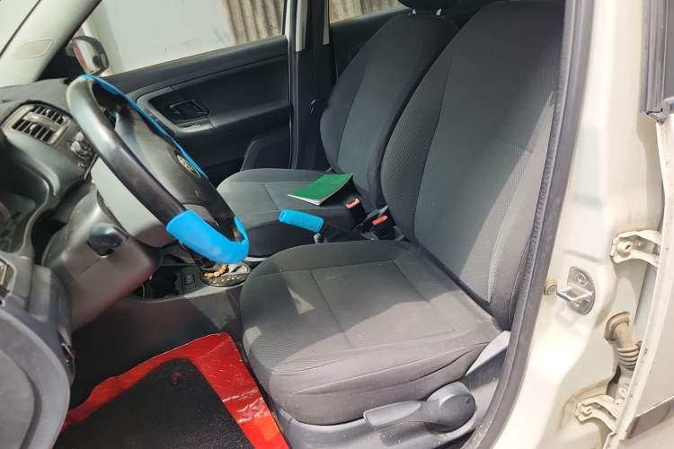 Used Skoda Fabia 2011 1.6L Automatic Cool Black Edition Left Front Seat