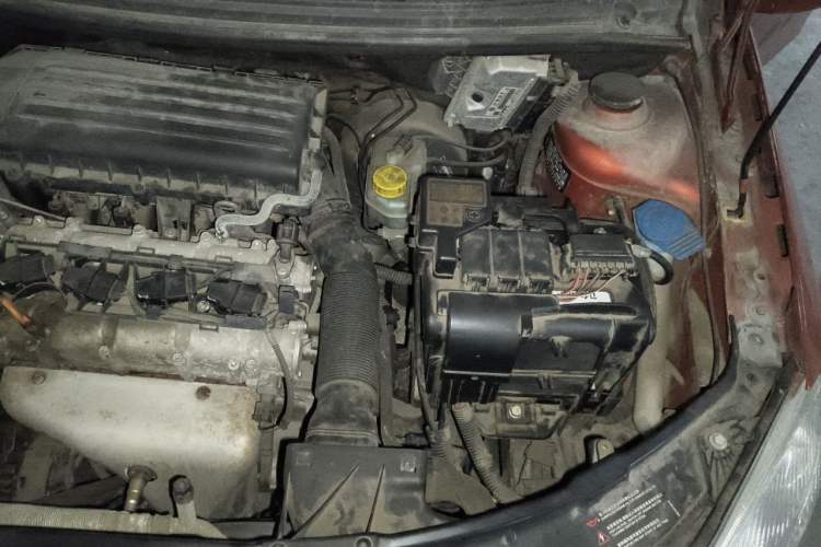 Used Skoda Fabia 2011 1.4L Manual Crystal Edition Engine Bay Left