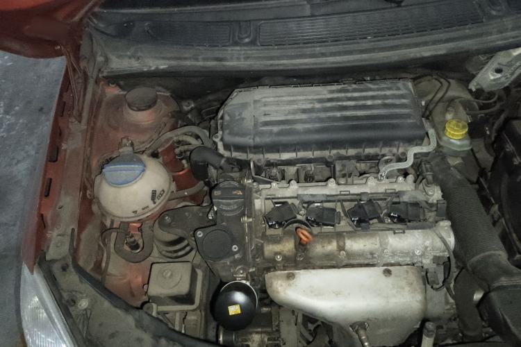 Used Skoda Fabia 2011 1.4L Manual Crystal Edition Engine Bay Right