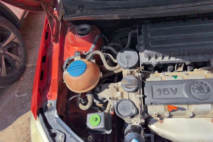 Used Skoda Fabia 2011 1.4L Manual Crystal Edition Engine Bay Right