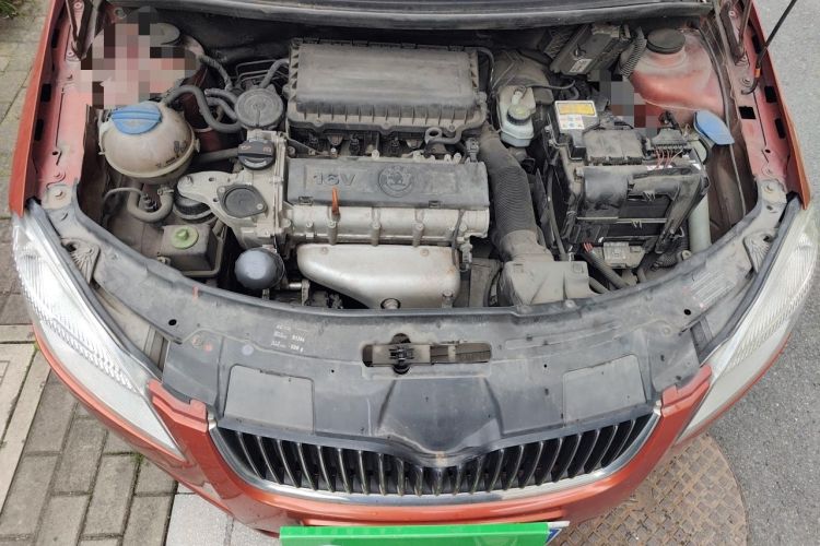 Used Skoda Fabia 2011 1.4L Manual Crystal Edition Engine Bay