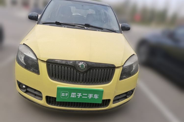 Used Skoda Fabia 2011 1.6L Automatic Cool Black Edition Front