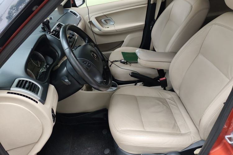 Used Skoda Fabia 2011 1.6L Automatic Crystal Edition Left Front Seat