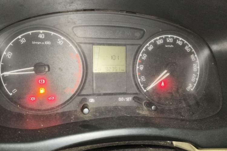 Used Skoda Fabia 2011 1.4L Manual Crystal Edition Odometer Close Up