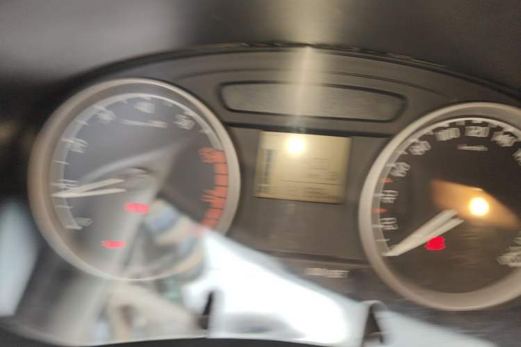 Used Skoda Fabia 2011 1.4L Manual Crystal Edition Odometer Close Up
