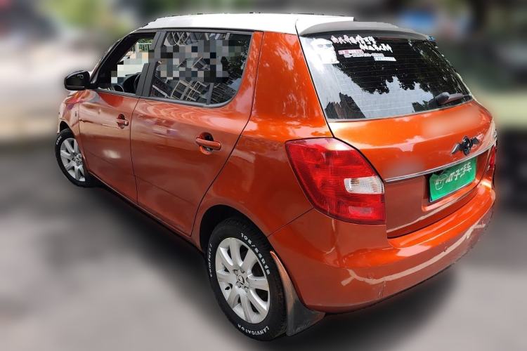 Used Skoda Fabia 2011 1.6L Automatic Crystal Edition Rear Left 45 Deg