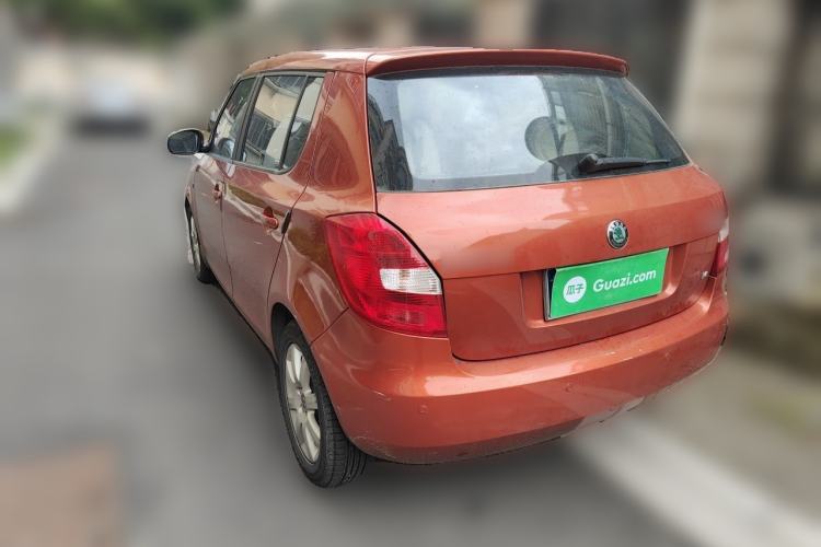 Used Skoda Fabia 2011 1.4L Manual Crystal Edition Rear Left 45 Deg