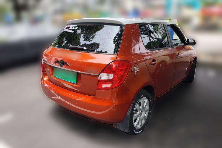 Used Skoda Fabia 2011 1.6L Automatic Crystal Edition Rear Right 45 Deg