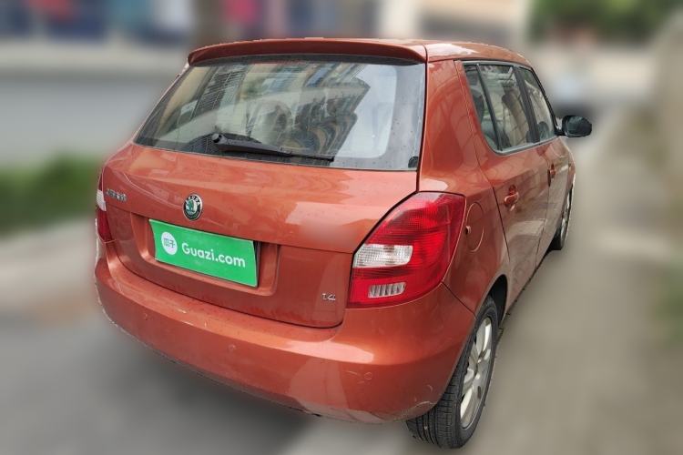 Used Skoda Fabia 2011 1.4L Manual Crystal Edition Rear Right 45 Deg