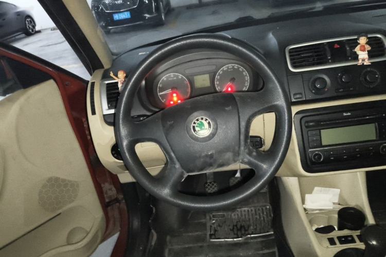 Used Skoda Fabia 2011 1.4L Manual Crystal Edition Steering Wheel