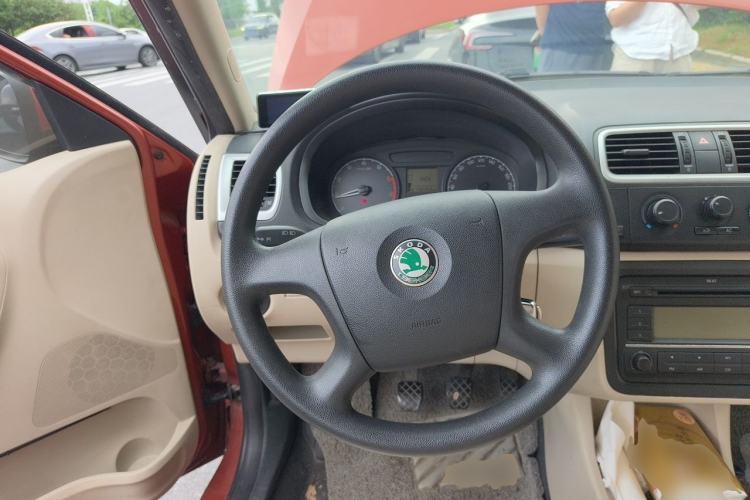 Used Skoda Fabia 2011 1.4L Manual Crystal Edition Steering Wheel