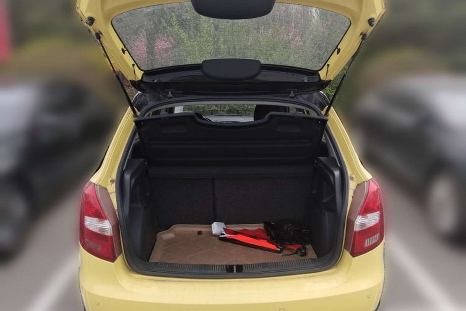 Used Skoda Fabia 2011 1.6L Automatic Cool Black Edition Trunk