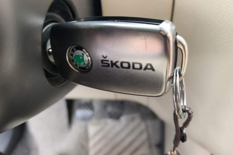 Used Skoda Fabia 2011 1.4L Manual Crystal Edition Vehicle Key