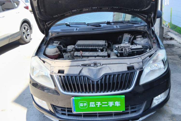 Used Skoda Fabia 2012 1.4L Automatic Crystal Edition Engine Bay Right