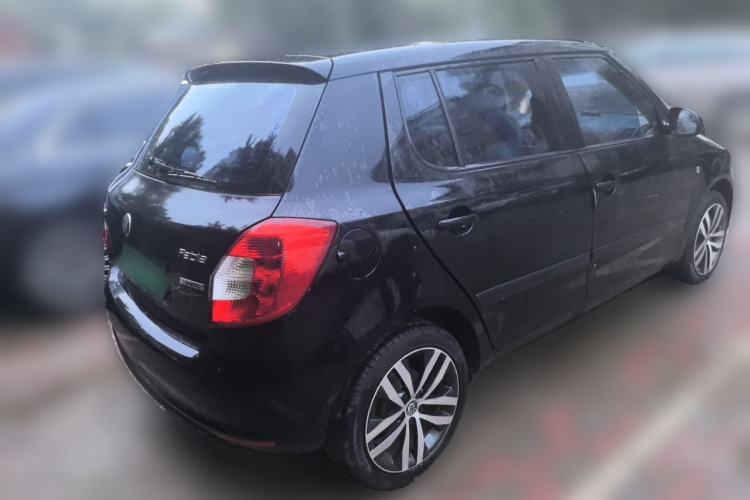 Used Skoda Fabia 2012 1.6L Automatic Sport Edition Rear Right 45 Deg