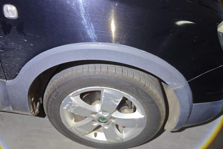 Used Skoda Fabia 2012 1.6L Scout Right Front Wheel Hub