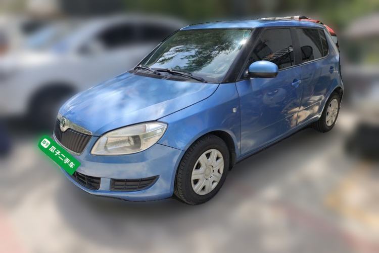 Used Skoda Fabia 2012 1.4L Manual Crystal Edition Guazi used car, China used car export, Used car for sale, Used cars, Cheapest cars for sale