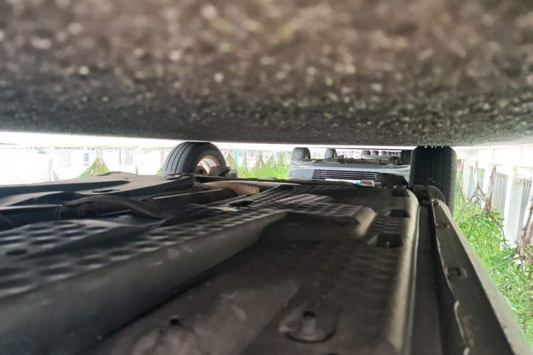 Used Skoda Fabia 2012 1.4L Manual Crystal Edition Chassis Front Right