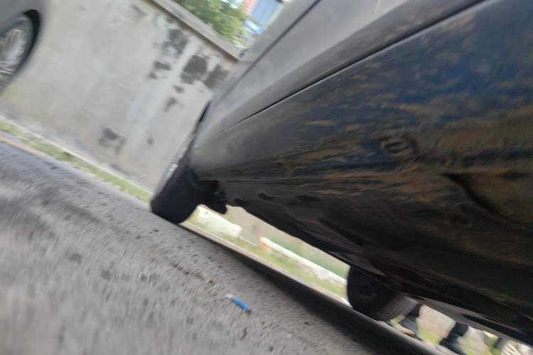 Used Skoda Fabia 2012 1.4L Manual Crystal Edition Chassis Front Right