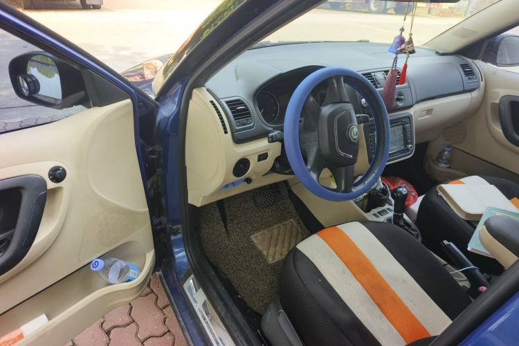 Used Skoda Fabia 2012 1.6L Scout Driver Seat