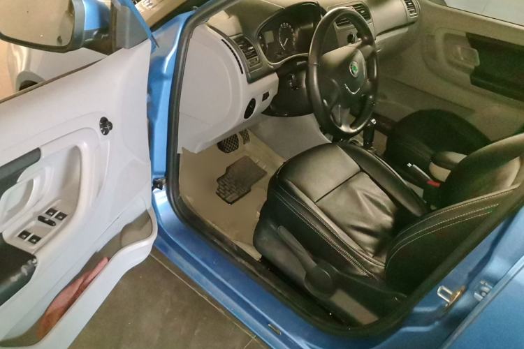 Used Skoda Fabia 2012 1.4L Automatic Crystal Edition Driver Seat