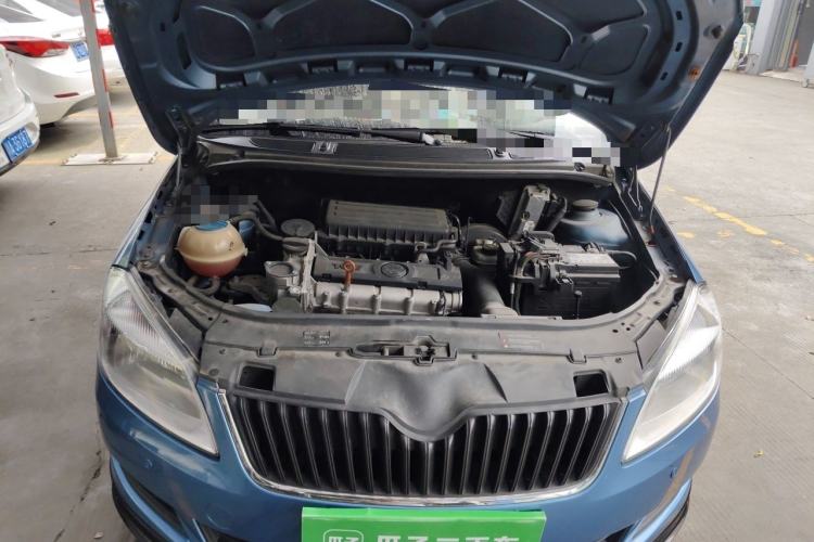 Used Skoda Fabia 2012 1.4L Automatic Crystal Edition Engine Bay