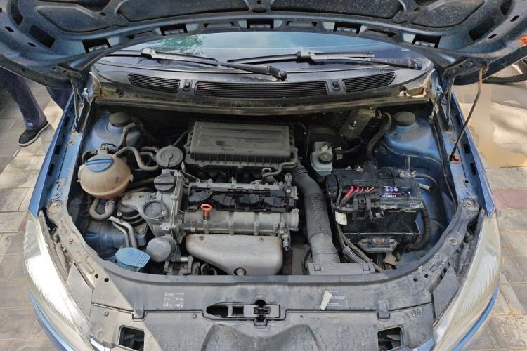 Used Skoda Fabia 2012 1.4L Manual Crystal Edition Engine Bay