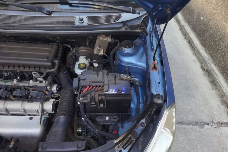 Used Skoda Fabia 2012 1.4L Manual Crystal Edition Engine Bay Left