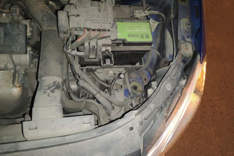 Used Skoda Fabia 2012 1.6L Automatic Crystal Edition Engine Bay Left