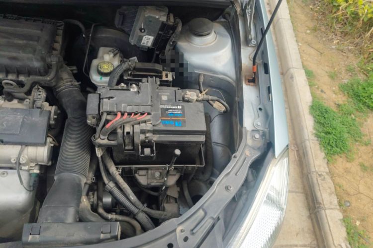 Used Skoda Fabia 2012 1.6L Automatic Cool Black Edition Engine Bay Left