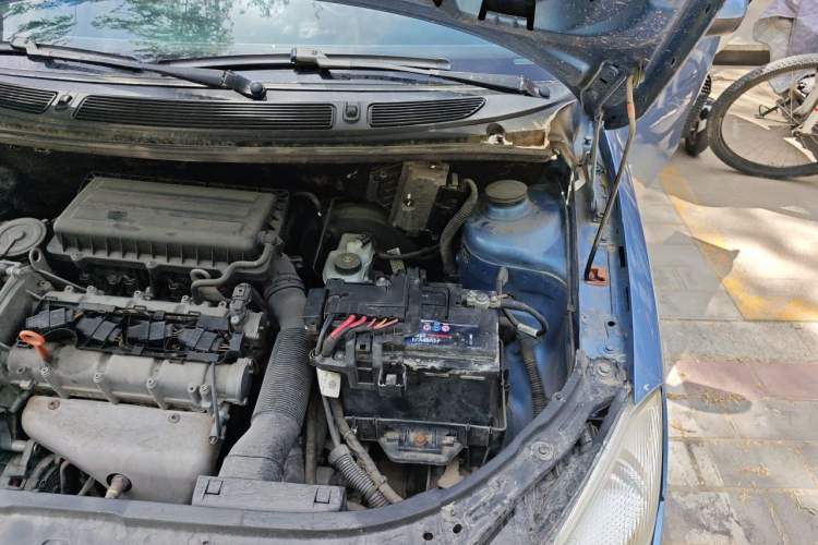 Used Skoda Fabia 2012 1.4L Manual Crystal Edition Engine Bay Left