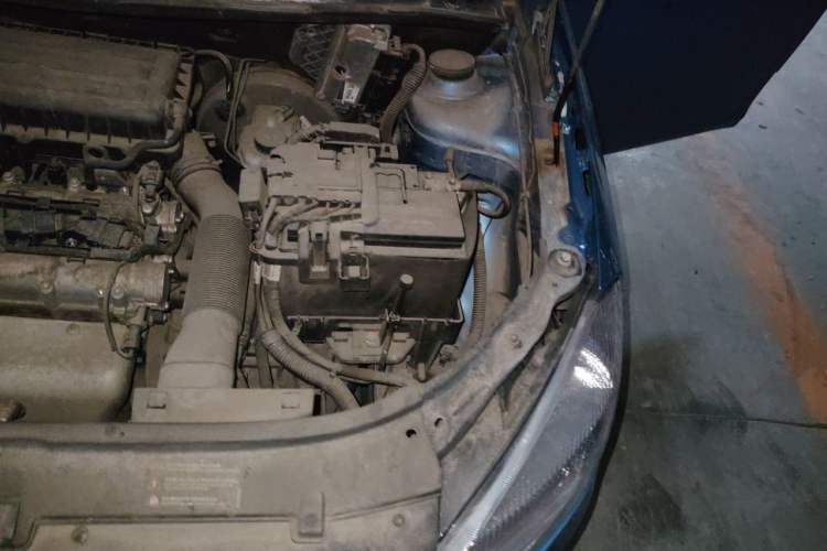 Used Skoda Fabia 2012 1.4L Automatic Crystal Edition Engine Bay Left
