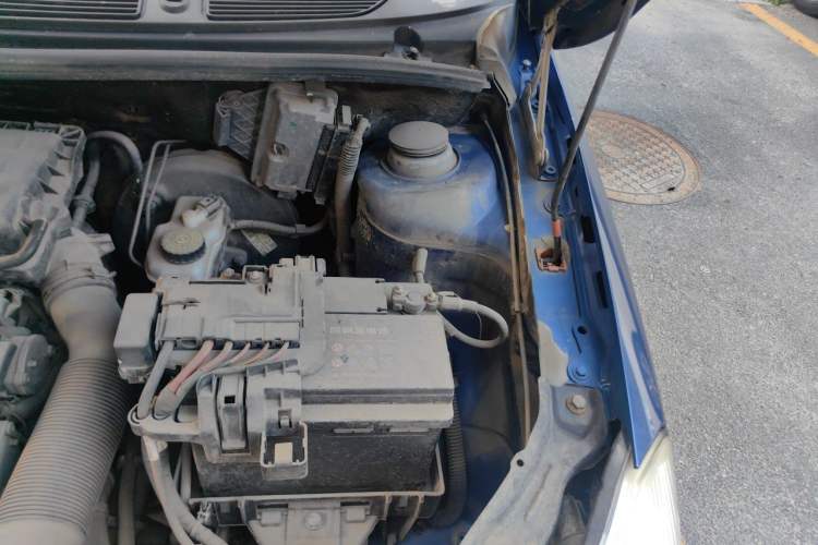 Used Skoda Fabia 2012 1.4L Manual Crystal Edition Engine Bay Left
