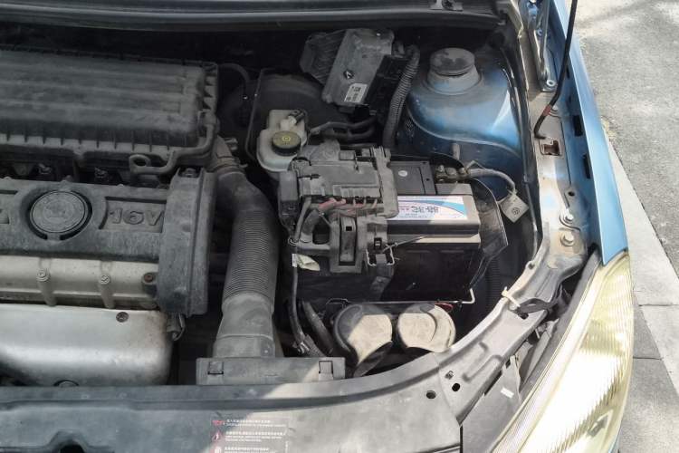 Used Skoda Fabia 2012 1.4L Manual Crystal Edition Engine Bay Left