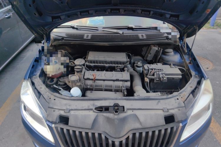 Used Skoda Fabia 2012 1.4L Manual Crystal Edition Engine Bay