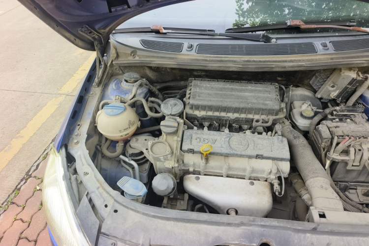Used Skoda Fabia 2012 1.6L Scout Engine Bay Right