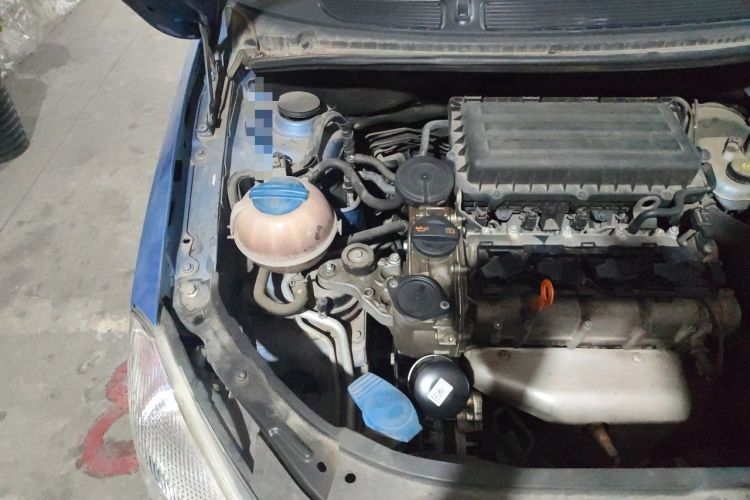 Used Skoda Fabia 2012 1.4L Automatic Crystal Edition Engine Bay Right