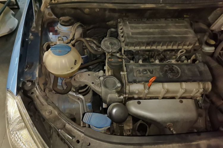 Used Skoda Fabia 2012 1.4L Automatic Crystal Edition Engine Bay Right