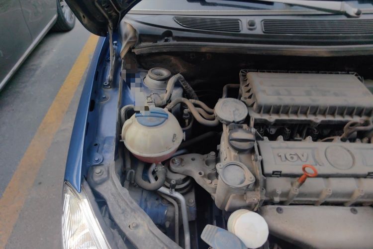 Used Skoda Fabia 2012 1.4L Manual Crystal Edition Engine Bay Right