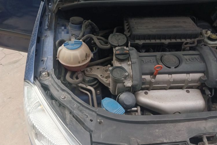 Used Skoda Fabia 2012 1.4L Manual Crystal Edition Engine Bay Right