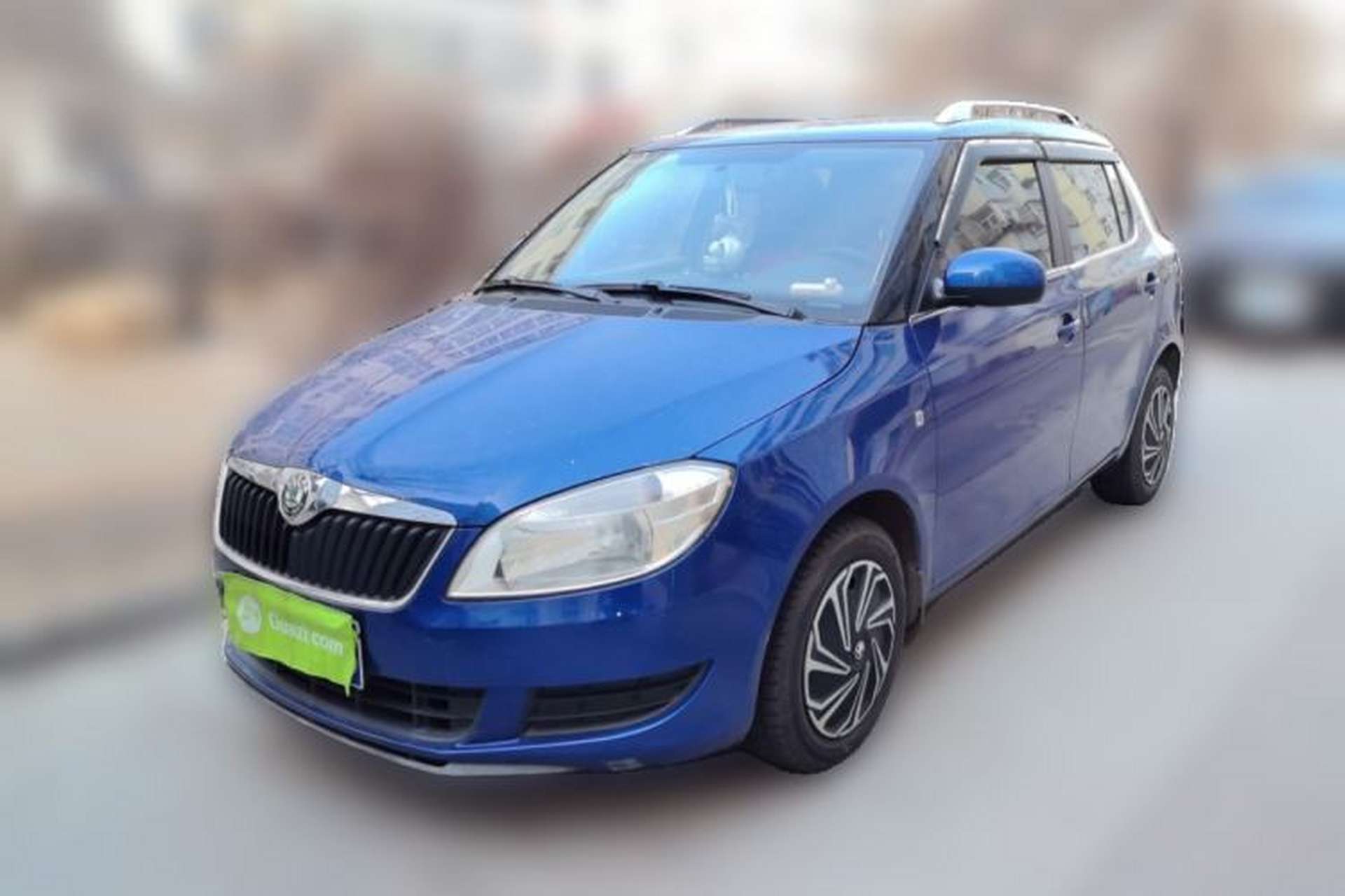 Used Skoda Fabia 2012 1.4L Automatic Crystal Edition Front Left 45 Deg