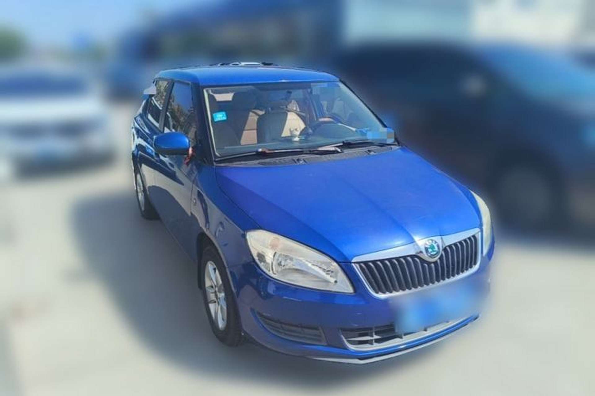 Used Skoda Fabia 2012 1.4L Manual Crystal Edition Front Right 45 Deg