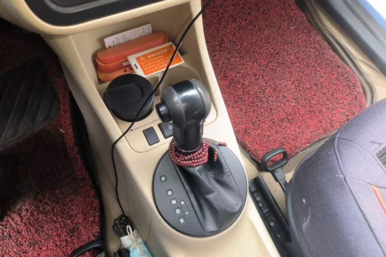 Used Skoda Fabia 2012 1.4L Automatic Crystal Edition Gear Lever